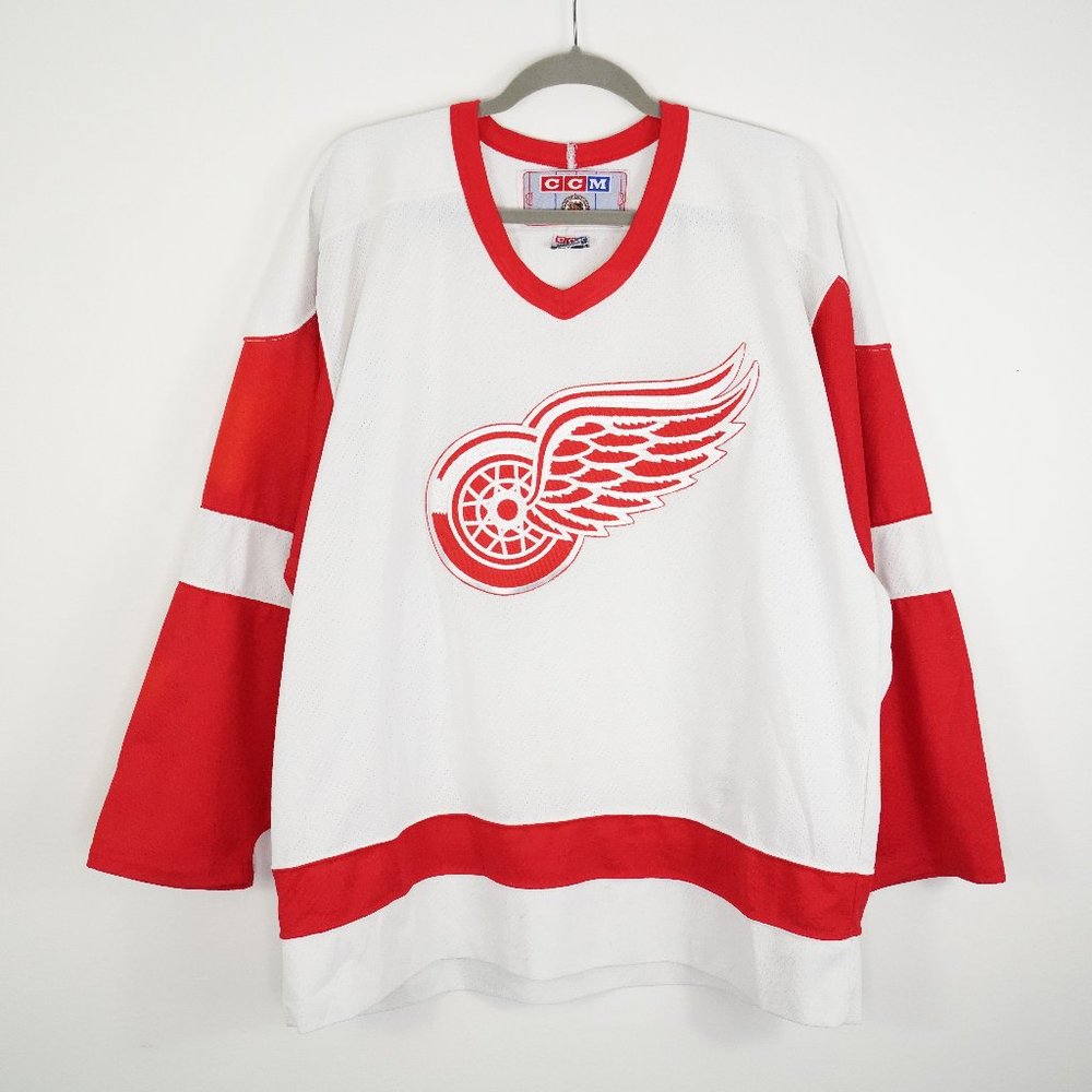 Vintage CCM Detroit Red Wings Hockey Jersey Size L
